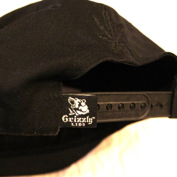 Grizzly Lids Hemp Leaf Design Leather Patch Black Hat with Adjustable Strap - Picture 3 of 6